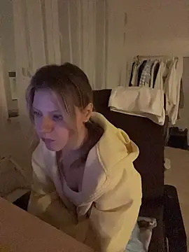 XXX chat uživo modela MaryHiggins