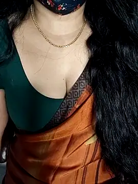 manvika-telugu: διαδικτυακό σόου στην κάμερα