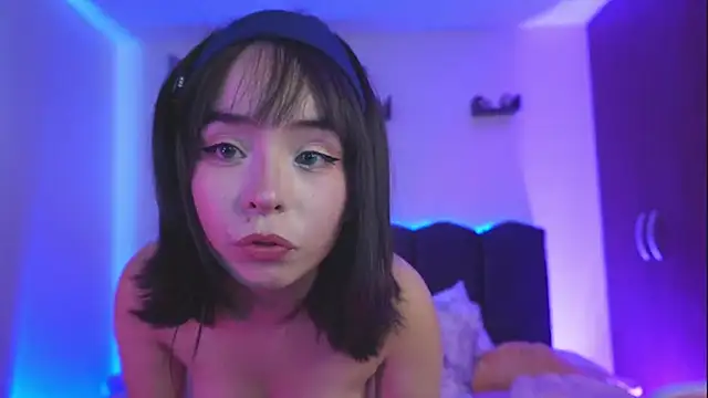 Chat +18 de Lilou_albrecht ao vivo