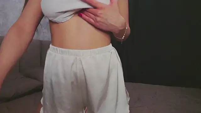 HolySinner83 现场XXX聊天