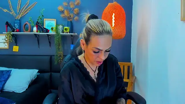 yessila_parker Chat XXX live