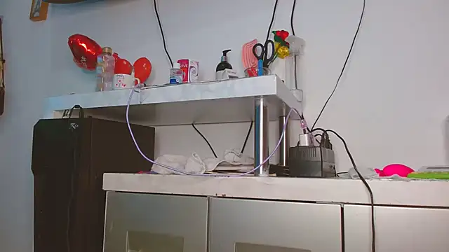 meli_jones69 Adlı Modelin Canlı XXX Sohbeti