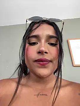 Mariangel_11 Adlı Modelin Canlı XXX Sohbeti