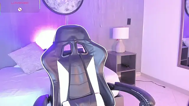 rei_cos live XXX chat