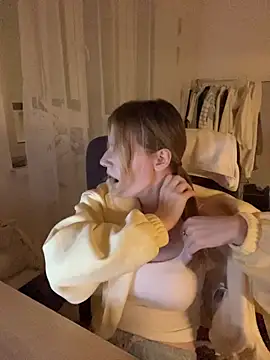 MaryHiggins live XXX chat