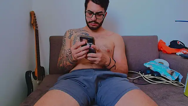 thomas_gun Live XXX-chat