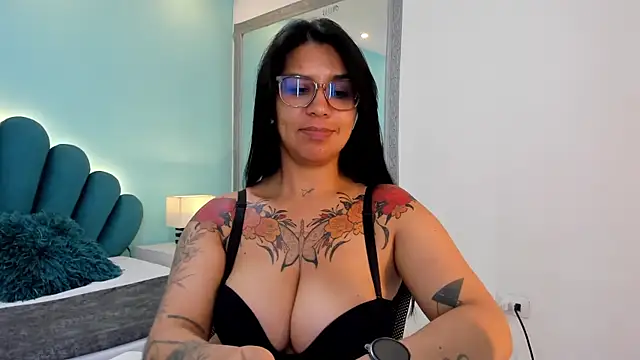 sharlott18 – Naživo XXX chat