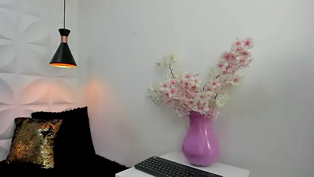 Chatroom XXX en direct de dirtyplayluna_