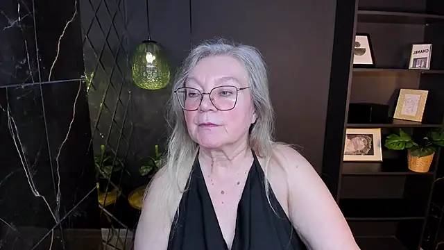 Chatroom XXX en direct de NataliMellow