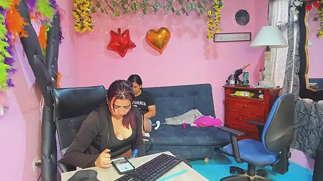 lesbiancuple élő XXX-chatje