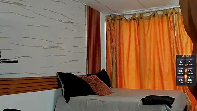 ChoreyTaiylorのライブXXXチャット