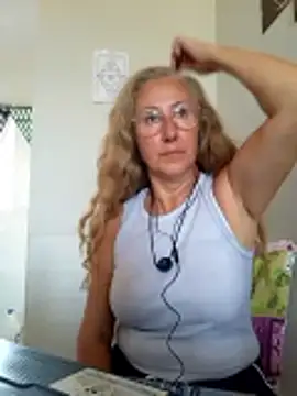 MILEIDE980: онлайн-секс-чат