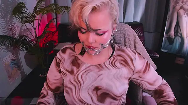 HwasaMoore – Live XXX-chat