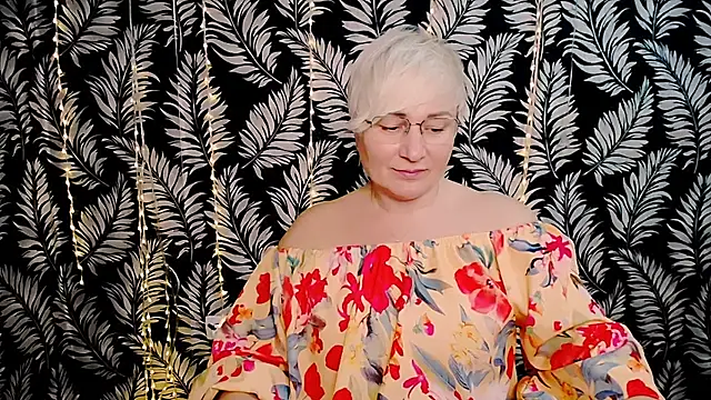 Olivia_playful élő XXX-chatje