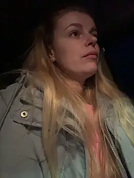 HarrietDart live XXX chat