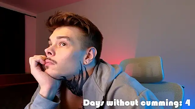 DENIS_HERE Webcam Show