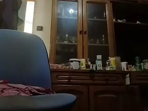 mili_12345 – Naživo XXX chat