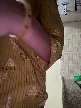 Modelbigbobs 现场XXX聊天