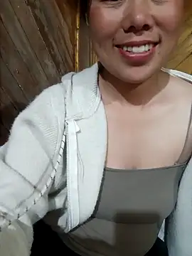 Chloe-ee 라이브 XXX 채팅