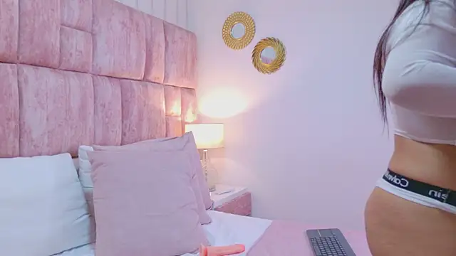 EmmaLeens Live XXX Chat