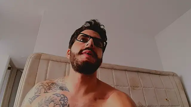 Chat XXX Live thomas_gun