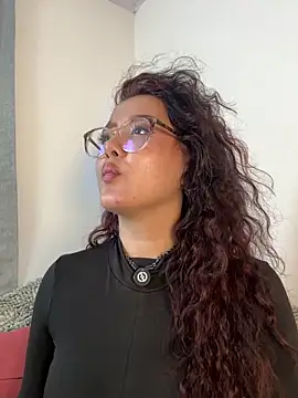 kittysophie_ Adlı Modelin Canlı XXX Sohbeti