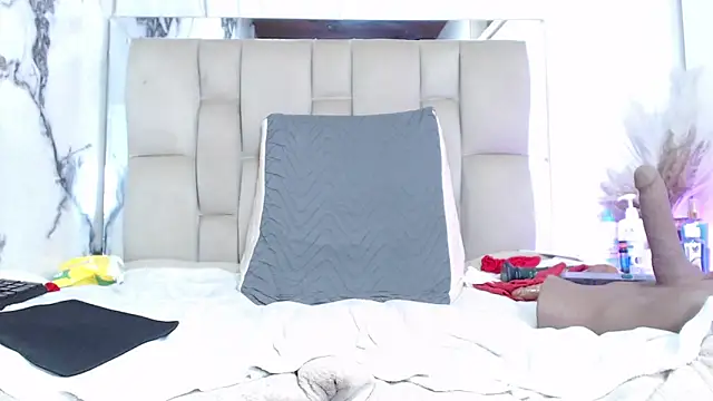 Chatroom XXX en direct de Rachele_x