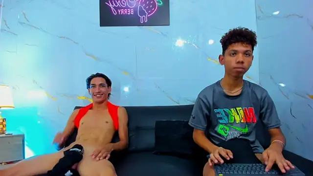 Chatroom XXX en direct de Spicy_guys