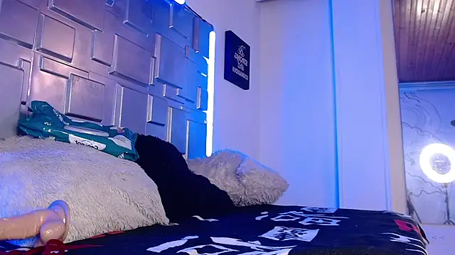 lunabloom2 – Naživo XXX chat