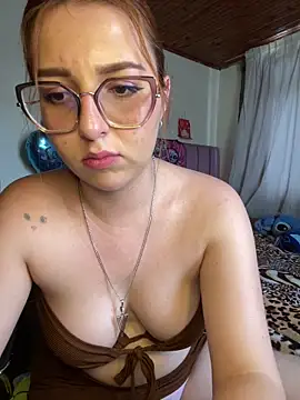 CoraVibes Chat XXX in diretta