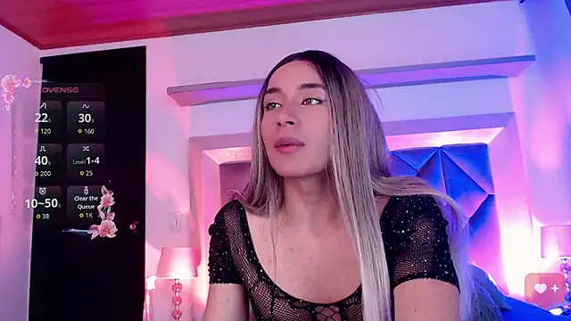 Show modela brihanna-young na web-kameri