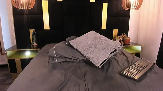 Lucio__Fox Chat XXX live