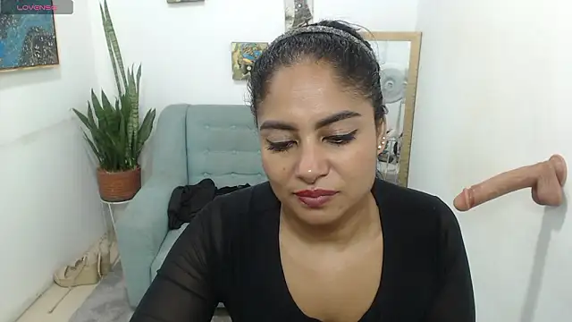 Luna_Fyre Live XXX-chat