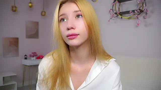 Chat +18 de SunnivaCovil ao vivo