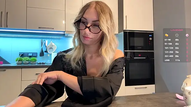 SoftnessMila webcam show