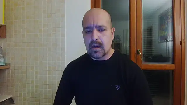 AMIRDIB2025のウェブカメラショー