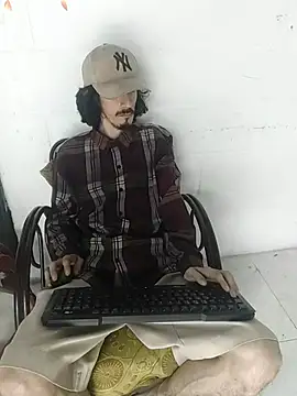 sk8-boy 现场XXX聊天