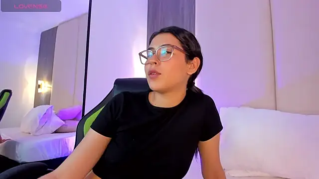 desireee_のライブXXXチャット