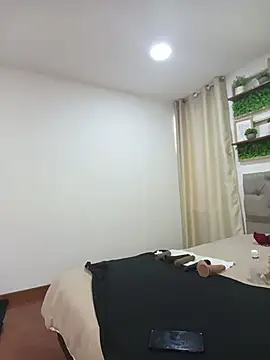 sasi_luna: онлайн-секс-чат