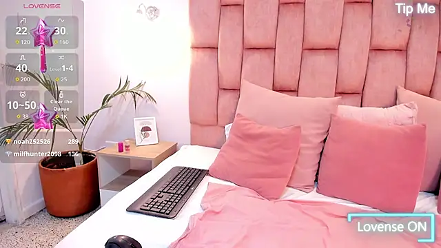 XXX chat uživo modela megannherrera