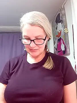 irinamaux 网络视讯表演