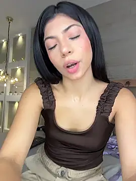 chloe_murray: онлайн-секс-чат