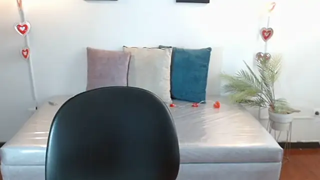 Juliana__lx লাইভ XXX চ্যাট