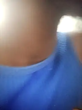 Petite_li – Naživo XXX chat