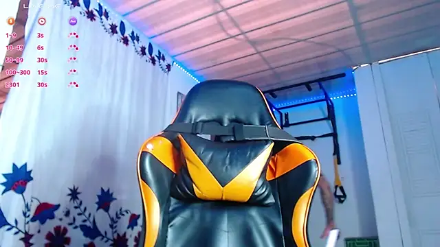 Chat +18 de Adam_Hudsond ao vivo