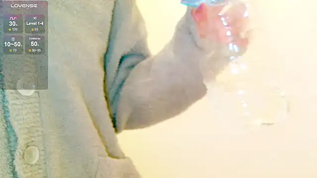 Chiak_ouo লাইভ XXX চ্যাট