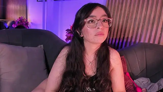 دردشة Eva_Macalliter الجنسية المباشرة