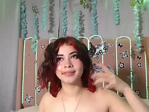 Raven_Goth8 élő XXX-chatje