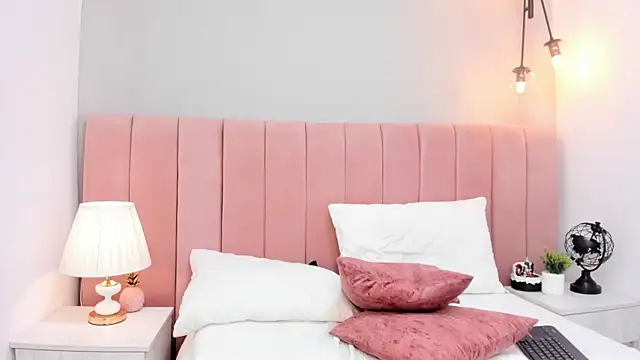 IvyyLee élő XXX-chatje