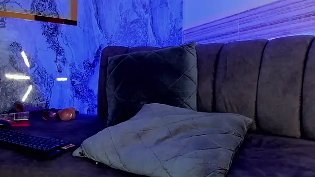 Онлайн чат XXX Adonis_hot